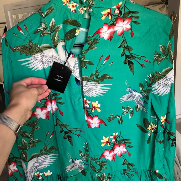 Green blouse-Small - Picture 3 of 5